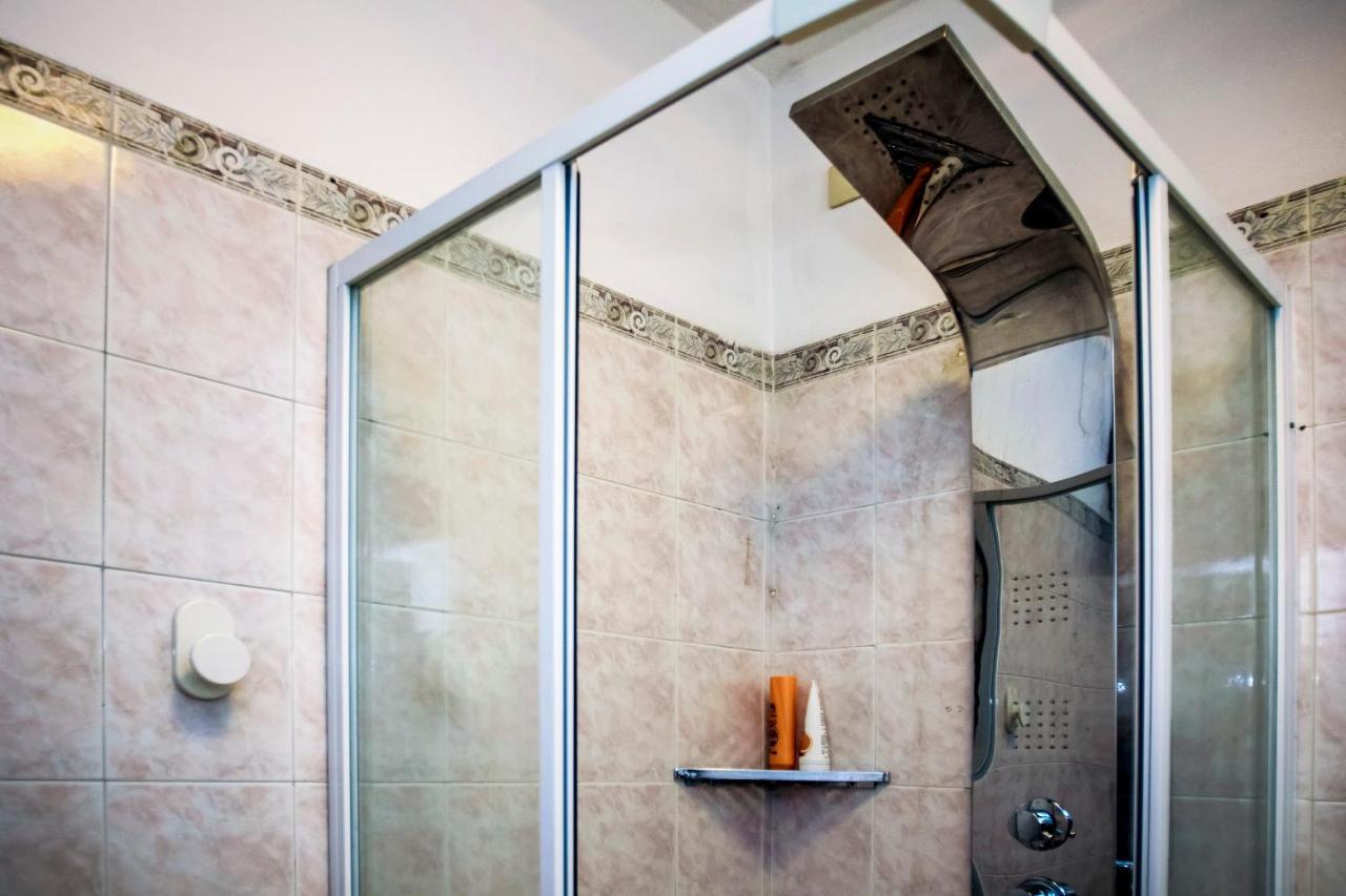 Colombare Suite - Italian Homing Sirmione Luaran gambar