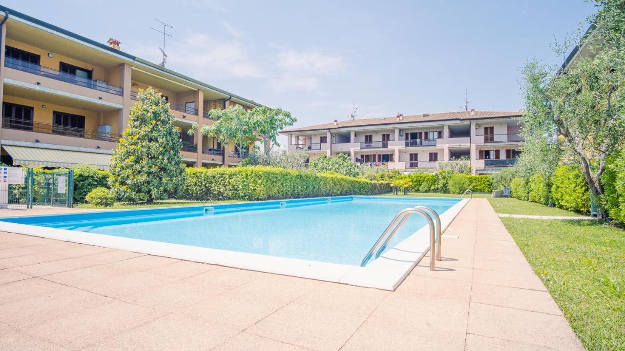 Colombare Suite - Italian Homing Sirmione Luaran gambar